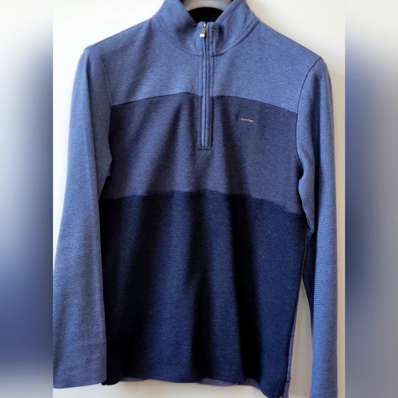 Calvin Klein medium pullover - Picture 1 of 2